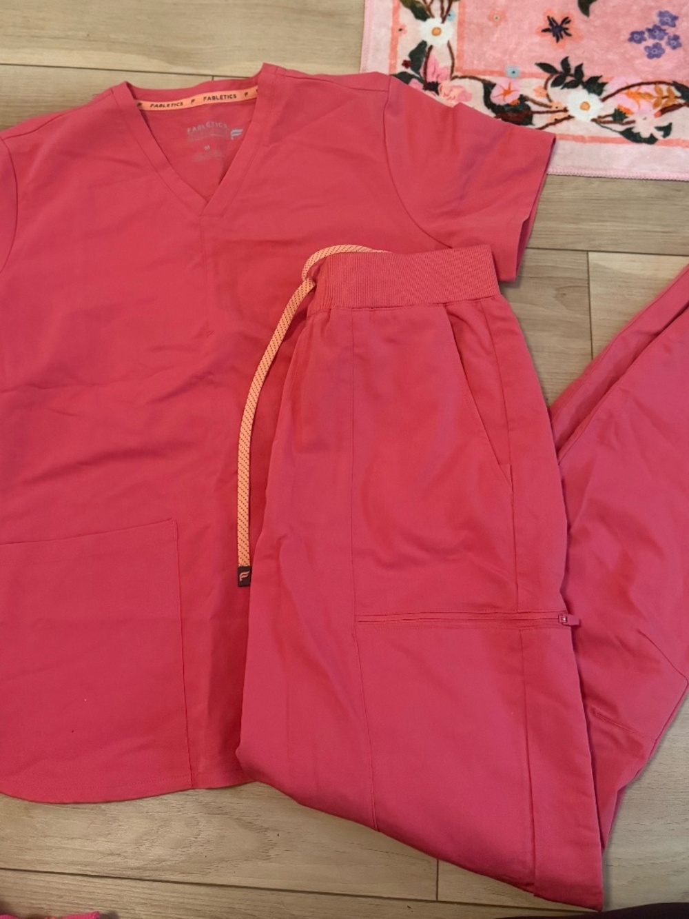 Fabletics Scrub Set – Pink (Coral) Top (M) & Pants (Tall)